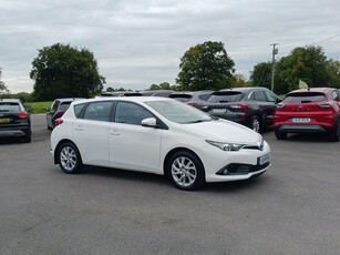 2018 - Toyota Auris Manual