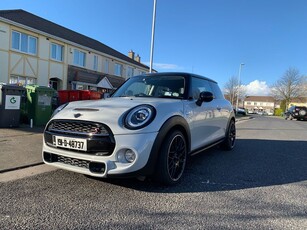 2019 - Mini Cooper Manual