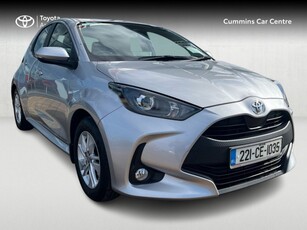 2022 - Toyota Yaris Manual