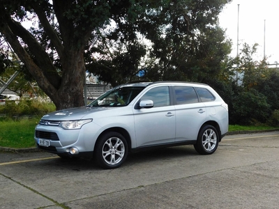 2014 - Mitsubishi Outlander Manual