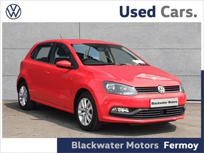 2015 - Volkswagen Polo Manual