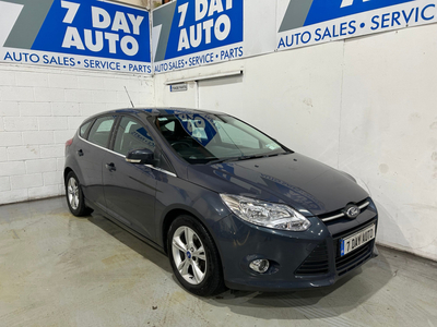 2012 (12) Ford Focus