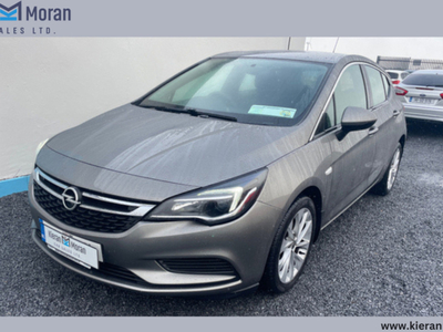 2016 (162) Opel Astra
