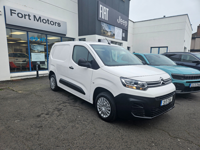 2021 (211) Citroen Berlingo