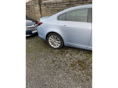 OPEL INSIGNIA