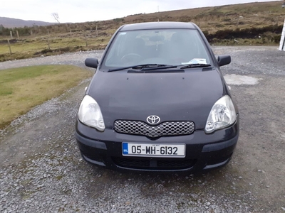 2005 - Toyota Yaris Manual