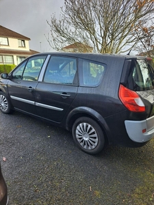 2008 - Renault Grand Scenic Manual