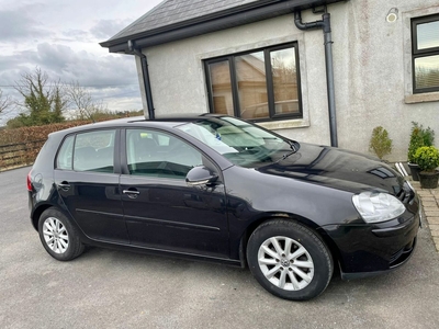 2008 - Volkswagen Golf ---