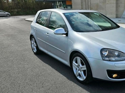 2008 - Volkswagen Golf Manual