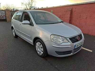 2008 - Volkswagen Polo Manual