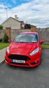 2009 - Ford Fiesta Manual