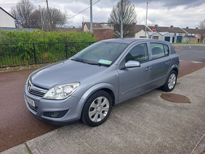 2009 - Opel Astra Manual