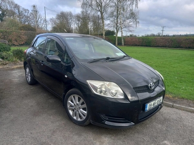 2009 - Toyota Auris Manual