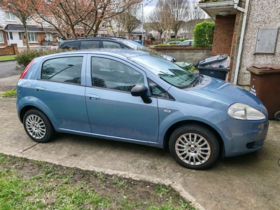 2010 - Fiat Punto Manual