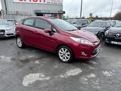 2010 - Ford Fiesta Manual