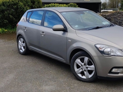 2010 - Kia Ceed Manual