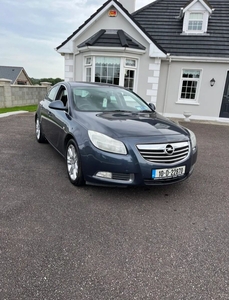 2010 - Opel Insignia Manual