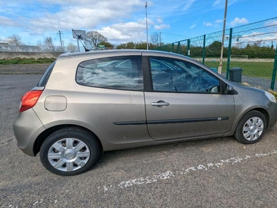 2010 - Renault Clio Manual