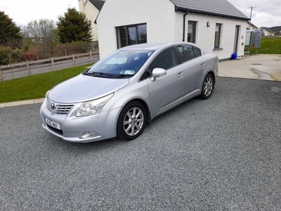 2010 - Toyota Avensis ---