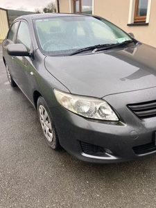 2010 - Toyota Corolla Manual