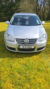 2010 - Volkswagen Jetta Manual