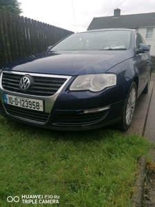 2010 - Volkswagen Passat ---