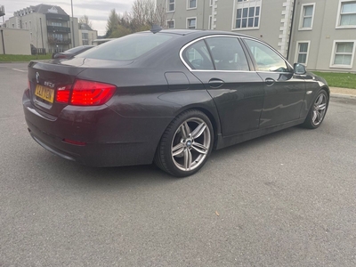 2011 - BMW 5-Series Manual