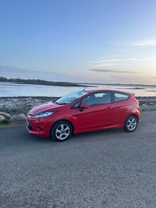 2011 - Ford Fiesta Manual