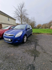 2011 - Hyundai i20 Manual