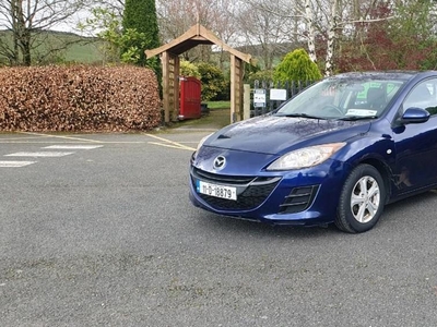 2011 - Mazda 3 Manual