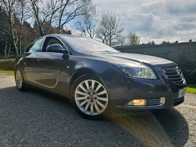 2011 - Opel Insignia Manual