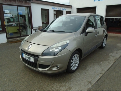 2011 - Renault Scenic Manual