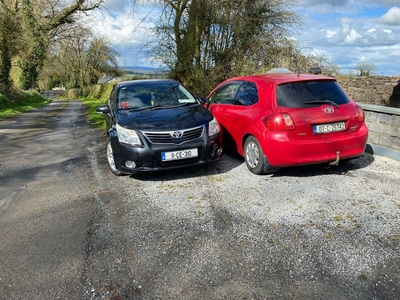 2011 - Toyota Avensis Manual