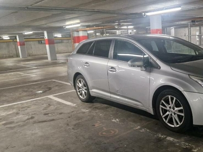 2011 - Toyota Avensis Manual