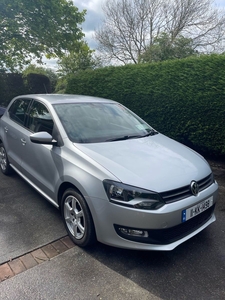 2011 - Volkswagen Polo Manual