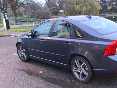 2011 - Volvo S40 Manual