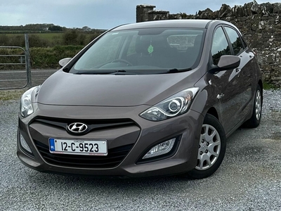 2012 - Hyundai i30 Manual