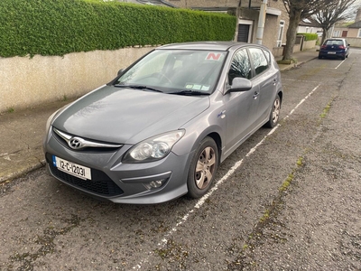 2012 - Hyundai i30 Manual