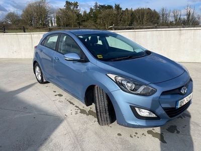 2012 - Hyundai i30 Manual