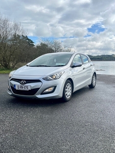 2012 - Hyundai i30 Manual