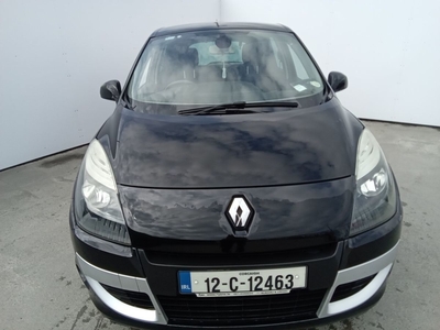 2012 - Renault Scenic Manual