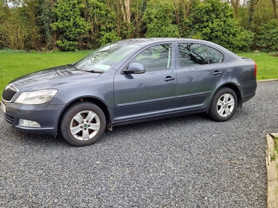 2012 - Skoda Octavia Manual