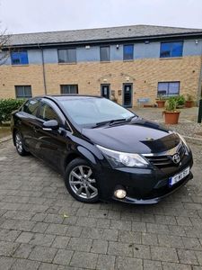 2012 - Toyota Avensis Manual