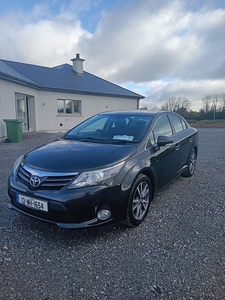 2012 - Toyota Avensis Manual