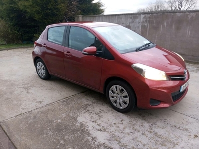 2012 - Toyota Yaris Manual