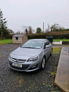 2013 - Opel Astra Manual