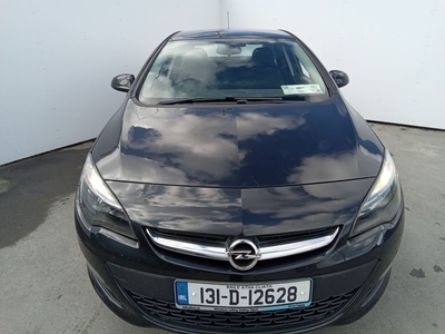 2013 - Opel Astra Manual