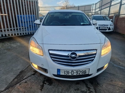 2013 - Opel Insignia Manual