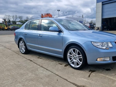 2013 - Skoda Superb Manual