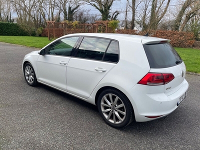 2013 - Volkswagen Golf Manual